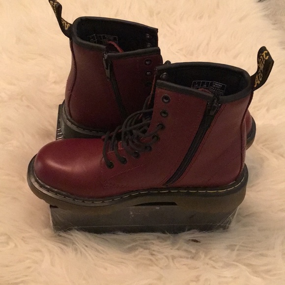 COPY - Boots - Picture 3 of 5